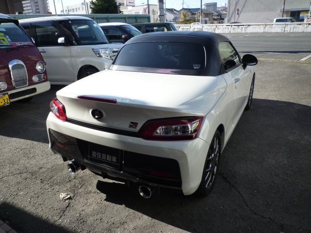 コペン ＧＲ　スポーツ　純正ナビ　フルセグテレビ　バックカメラ　Ｂｌｕｅｔｏｏｔｈ・ＵＳＢ・ＨＤＭＩ接続　純正ＨＫＳマフラー　専用ＢＢＳアルミホイール　専用サスペンション　専用ＭＯＭＯハンドル　専用レカロシート（8枚目）