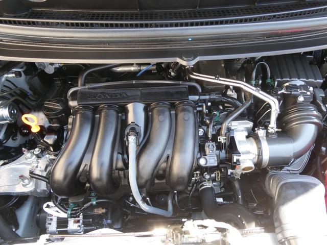 フリード＋ Ｇブラックスタイル　当社試乗車９インチ純正ナビ３カメドラレコＥＴＣバックカメラ両側電動スライドドアアダプティブクルーズコントロールシートヒーターＢｌｕｅｔｏｏｔｈ接続フルセグＴＶ１５インチ純正１５インチアルミホイール（24枚目）
