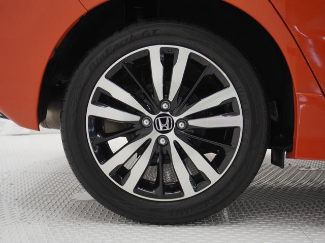 フィットハイブリッド Ｓパッケージ　ワンオーナー　７インチナビ　バックカメラ　ドラレコ　ＥＴＣ　クルーズコントロール　Ｂｌｕｅｔｏｏｔｈ　ＵＳＢ入力端子　ＬＥＤヘッドライト　パドルシフト　横滑り防止装置　禁煙車　純正アルミホイール（17枚目）