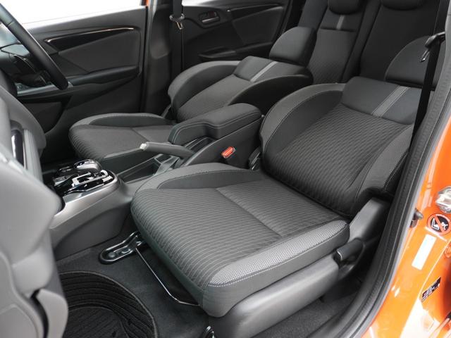 フィットハイブリッド Ｓパッケージ　ワンオーナー　７インチナビ　バックカメラ　ドラレコ　ＥＴＣ　クルーズコントロール　Ｂｌｕｅｔｏｏｔｈ　ＵＳＢ入力端子　ＬＥＤヘッドライト　パドルシフト　横滑り防止装置　禁煙車　純正アルミホイール（38枚目）