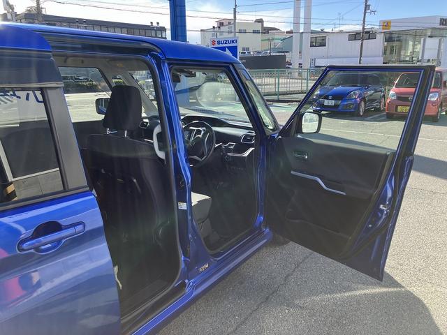 �O��h�A�̊J����Ԃł��B�L���J�������A���~���ו��̏o������Ȃǂɂ����ւ�֗��ł��B