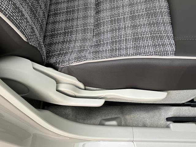 アルトラパンＬＣ ＬＣ　ＨＹＢＲＩＤ　Ｌ　６型　走行４１キロ展示車アップ（34枚目）