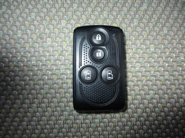 タント Ｇ　両側電動ドア　社外ＳＤナビ／ＣＤ＆フルセグＴＶ　Ｂカメラ　社外１４ＡＷ　スマートキー　オートライト　電動格納ミラー　オートＡＣ　ライトレベライザー　シートリフター　プライバシーガラス（16枚目）