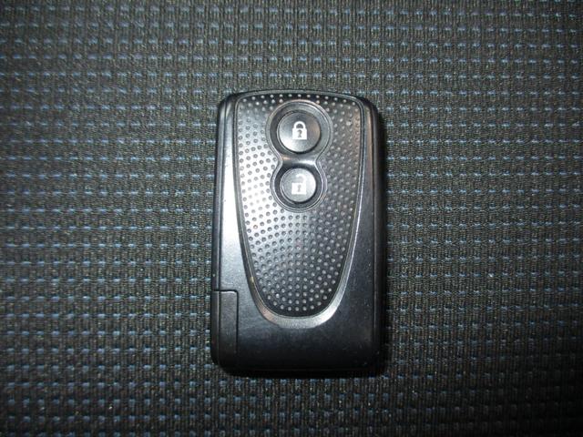 ムーヴコンテ カスタムＸ　ＶＳ　社外ＤＰオーディオ／ＣＤ　純正エアロ＆ＡＷ　ＨＩＤ　スマートキー　電動格納ミラー　オートＡＣ　シートリフター　プライバシーガラス　特別仕様車（16枚目）