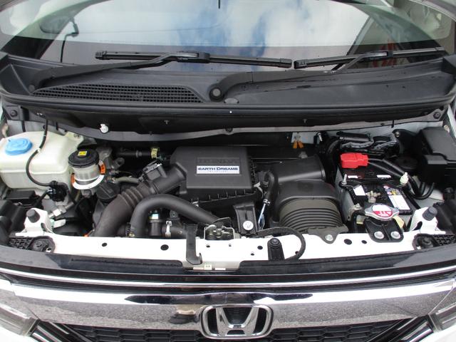 Ｎ－ＢＯＸカスタム Ｇ　Ｌターボホンダセンシング　ターボ　両側電動ドア　純正ＳＤナビ／ＣＤ＆フルセグＴＶ　Ｂカメラ　純正エアロ＆ＡＷ　ＬＥＤヘッドライト　スマートキー　ＥＴＣ　クルコン　オートライト　電動格納ミラー　衝突被害軽減ブレーキ（12枚目）