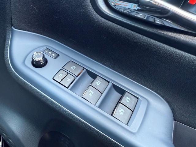 ヴォクシー V ワンオーナー 禁煙車 9インチSDナビ フルセグTV Bluetooth バックカメラ 両側電動スライドドア LEDヘッドランプ ETC セーフティセンス 衝突軽減ブレーキ クルーズコントロール(32枚目)