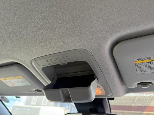 ヴォクシー V ワンオーナー 禁煙車 9インチSDナビ フルセグTV Bluetooth バックカメラ 両側電動スライドドア LEDヘッドランプ ETC セーフティセンス 衝突軽減ブレーキ クルーズコントロール(45枚目)