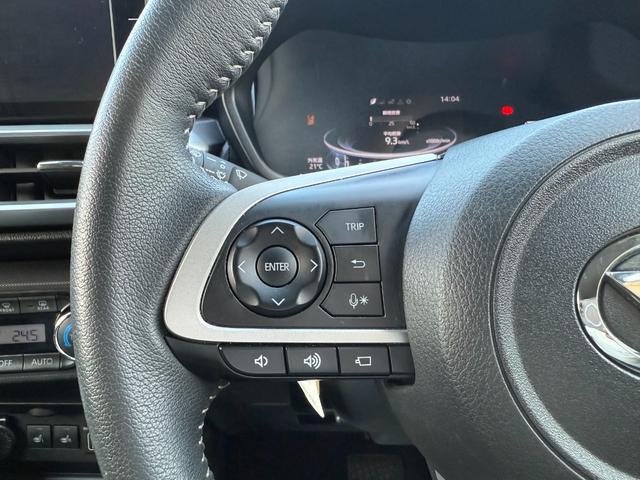 ロッキー プレミアムG 4WD ターボ ワンオーナー 禁煙車 9インチディスプレイオーディオ パノラマモニター 前席シートヒーター 衝突被害軽減システム アダプティブクルーズ 寒冷地仕様 LEDヘッド&フォグ 電動パーキング(9枚目)