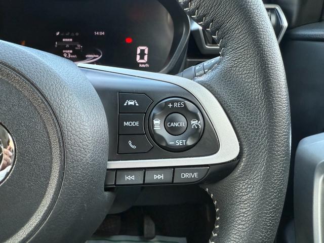 ロッキー プレミアムG 4WD ターボ ワンオーナー 禁煙車 9インチディスプレイオーディオ パノラマモニター 前席シートヒーター 衝突被害軽減システム アダプティブクルーズ 寒冷地仕様 LEDヘッド&フォグ 電動パーキング(10枚目)