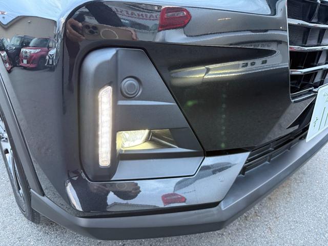 ロッキー プレミアムG 4WD ターボ ワンオーナー 禁煙車 9インチディスプレイオーディオ パノラマモニター 前席シートヒーター 衝突被害軽減システム アダプティブクルーズ 寒冷地仕様 LEDヘッド&フォグ 電動パーキング(13枚目)