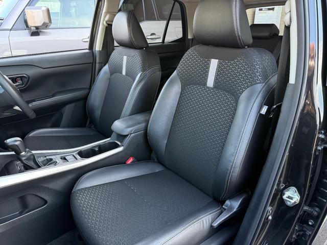 ロッキー プレミアムG 4WD ターボ ワンオーナー 禁煙車 9インチディスプレイオーディオ パノラマモニター 前席シートヒーター 衝突被害軽減システム アダプティブクルーズ 寒冷地仕様 LEDヘッド&フォグ 電動パーキング(36枚目)