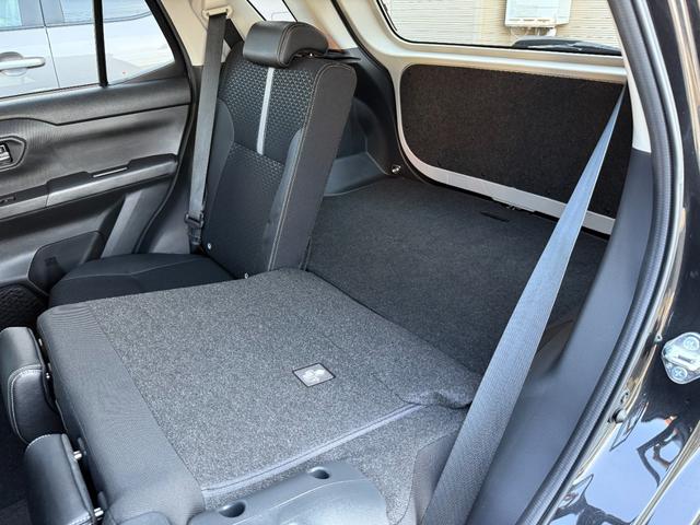 ロッキー プレミアムG 4WD ターボ ワンオーナー 禁煙車 9インチディスプレイオーディオ パノラマモニター 前席シートヒーター 衝突被害軽減システム アダプティブクルーズ 寒冷地仕様 LEDヘッド&フォグ 電動パーキング(48枚目)