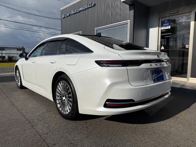 ワンオーナー　禁煙車　純正１９インチアルミ　リヤフィルム施工　セーフティセンス　衝突被害軽減ブレーキ