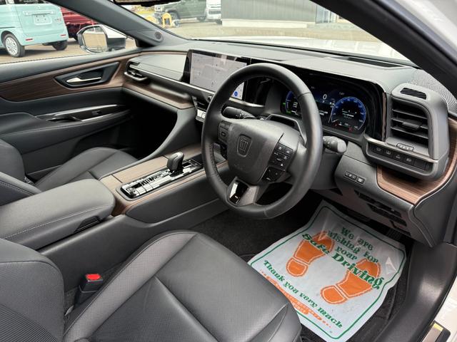 黒本革シート　ベンチレーションシート