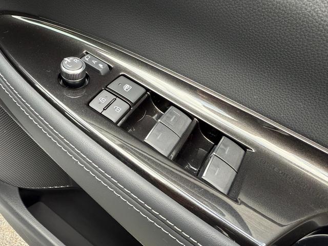 パワーウインドウ　電動格納式ドアミラー