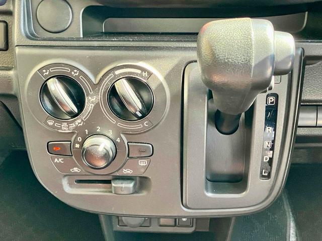 アルト L 社外AW ETC バックカメラ ナビ TV クリアランスソナー レーンアシスト 衝突被害軽減システム オートライト キーレスエントリー アイドリングストップ 電動格納ミラー シートヒーター CVT(7枚目)