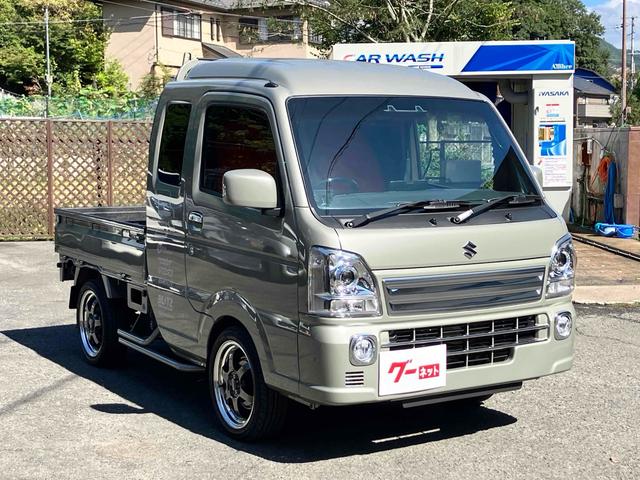 スーパーキャリイ 　４ＷＤ　ＡＴ　衝突被害軽減システム　クリアランスソナー　レーンアシスト　ＥＴＣ　ナビ　ＴＶ　バックカメラ　アイドリングストップ　電動格納ミラー　オートライト　アルミホイール　ＥＳＣ（3枚目）