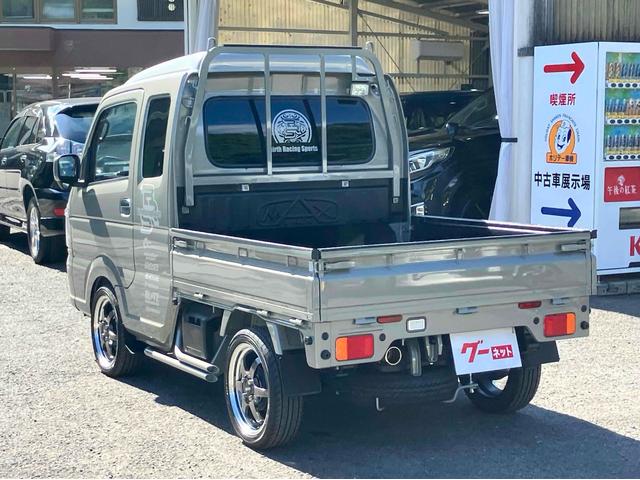 スーパーキャリイ 　４ＷＤ　ＡＴ　衝突被害軽減システム　クリアランスソナー　レーンアシスト　ＥＴＣ　ナビ　ＴＶ　バックカメラ　アイドリングストップ　電動格納ミラー　オートライト　アルミホイール　ＥＳＣ（8枚目）