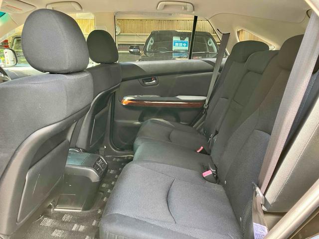 ハリアー ２４０Ｇ　Ｌパッケージ　ドライブレコーダー　ＥＴＣ　バックカメラ　パワーシート　ナビ　オートライト　ＨＩＤ　アルミホイール　キーレスエントリー　電動格納ミラー　ＡＴ　盗難防止システム　衝突安全ボディ　ＣＤ　ＭＤ　ＡＢＳ（42枚目）