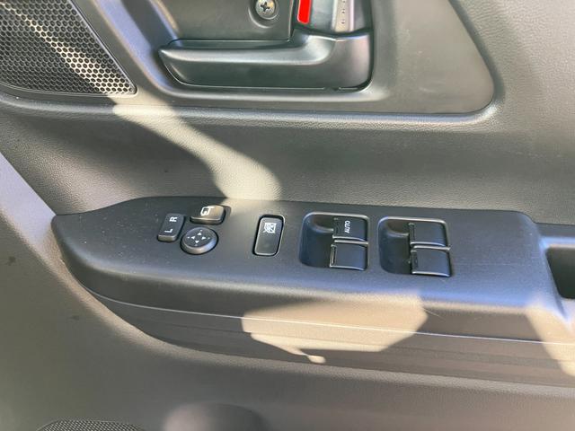 スペーシアギア ギア　ＨＹＢＲＩＤ　ＸＺ　後席両側パワースライドドア　ＬＥＤ　デュアルセンサーブレーキＩＩ｜後退時ブレーキサポート｜ヘッドアップディスプレイ｜シートヒーター｜電動パーキングブレーキ｜ＬＥＤヘッドランプ｜ステアリングヒーター｜マルチユースフラップ｜（48枚目）