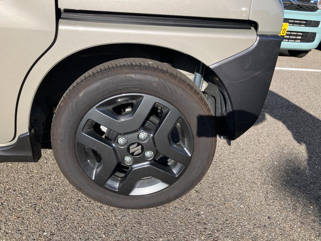 スペーシアギア ギア　ＨＹＢＲＩＤ　ＸＺ　後席両側パワースライドドア　ＬＥＤ　デュアルセンサーブレーキＩＩ｜後退時ブレーキサポート｜ヘッドアップディスプレイ｜シートヒーター｜電動パーキングブレーキ｜ＬＥＤヘッドランプ｜ステアリングヒーター｜マルチユースフラップ｜（61枚目）