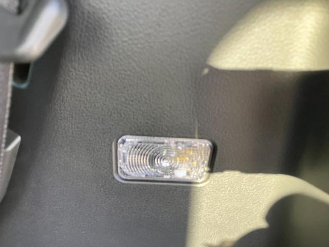 スペーシアギア ギア　ＨＹＢＲＩＤ　ＸＺ　後席両側パワースライドドア　ＬＥＤ　デュアルセンサーブレーキＩＩ｜後退時ブレーキサポート｜ヘッドアップディスプレイ｜シートヒーター｜電動パーキングブレーキ｜ＬＥＤヘッドランプ｜ステアリングヒーター｜マルチユースフラップ｜（69枚目）