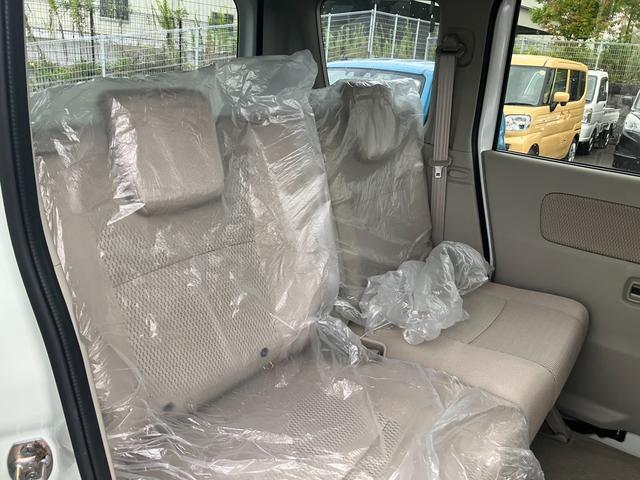 エブリイワゴン ＰＺターボ　ハイルーフ　６型　後席右側パワースライド　ＬＥＤ　デュアルカメラブレーキ｜後退時ブレーキサポート｜１４インチアルミホイール｜本革巻きステアリングホイール｜ＬＥＤヘッドランプ｜オートライトシステム｜運転席シートヒーター｜オートエアコン｜（39枚目）