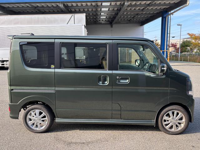 エブリイワゴン ＰＺターボ　標準ルーフ　６型　バックカメラ付　ＬＥＤライト　デュアルカメラブレーキ｜後席左側ワンアクションパワースライドドア｜１４インチアルミホイール｜バックカメラ付ディスプレイオーディオ｜運転席シートヒーター｜（6枚目）