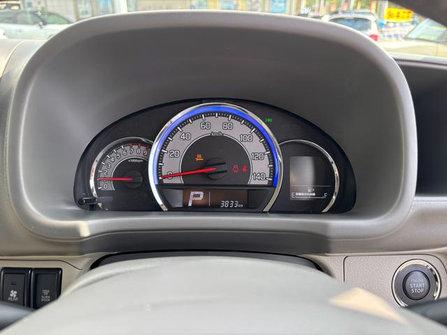 スズキ１級査定士が細かく車両をチェックして、傷や修復歴を確認しております。ご不明な点はお気軽にお問合せ下さい