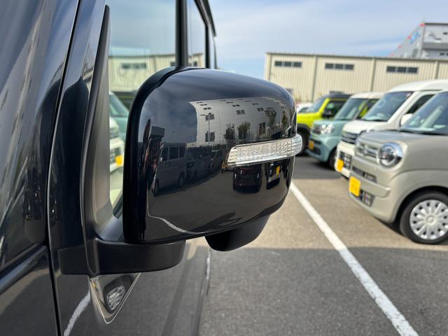 お客様に素敵なカーライフを送っていただくために、メンテナンスパック等のケアサービスをご用意しております。