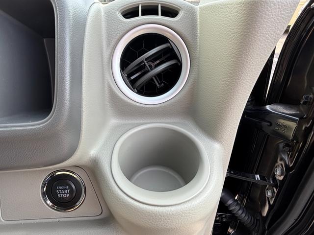 ご購入後安心してお乗りいただくため納車前に法定点検を実施します。心を込めて整備いたします。