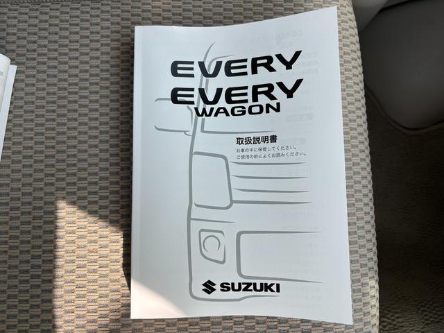フットワークの軽い、運転ラクラクの足回り。タイヤの溝も、まだまだ！くわしくはスタッフへ。