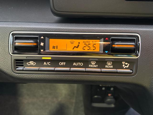 �X�Y�L���̕��ɂ̒��ÎԂ́A�ǎ��Ԃ݂̂���葵���Ă���܂��B�y�E���^�Ԗ�킸�L�x�Ɏ�葵���Ă���܂�