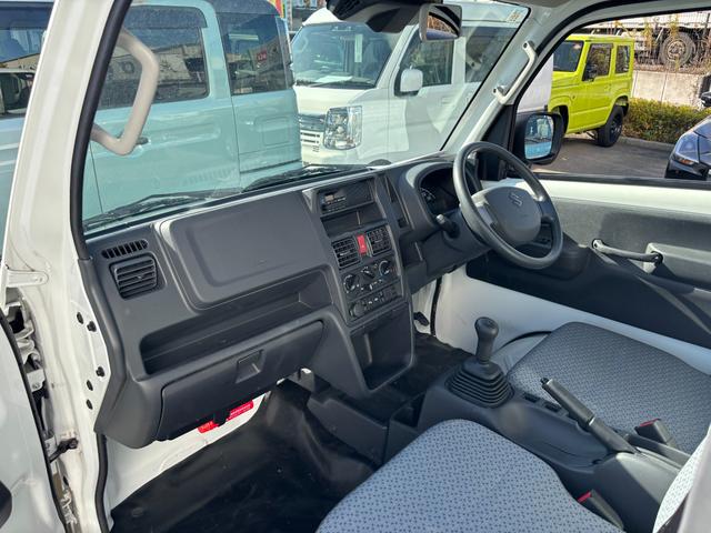 キャリイトラック ＫＣエアコン・パワステ　７型　衝突被害軽減ブレーキ　キーレス　デュアルカメラブレーキ｜アイドリングストップ｜電波式キーレスエントリー｜パワーウィンドー｜ＡＭ／ＦＭラジオ｜ハロゲンヘッドランプ｜（16枚目）