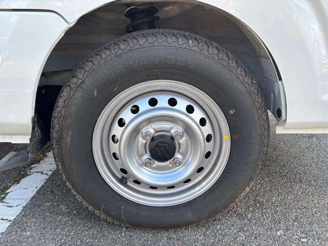 キャリイトラック ＫＣエアコン・パワステ　７型　衝突被害軽減ブレーキ　キーレス　デュアルカメラブレーキ｜アイドリングストップ｜電波式キーレスエントリー｜パワーウィンドー｜ＡＭ／ＦＭラジオ｜ハロゲンヘッドランプ｜（22枚目）