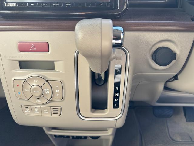 アルトラパンＬＣ ＬＣ　Ｘ　４型　衝突被害軽減ブレーキ　全方位モニター付ナビ　デュアルカメラブレーキ｜全方位モニター用カメラパッケージ｜ＬＥＤヘッドランプ｜バニティミラー｜運転席・助手席シートヒーター｜ＵＳＢ電源ソケット｜（11枚目）