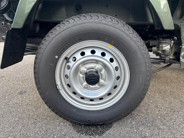 キャリイトラック ＫＣエアコン・パワステ農繁　７型　ＡＭ／ＦＭラジオ　キーレス　デュアルカメラブレーキ｜アイドリングストップシステム｜アッパーメンバーガード｜ハロゲンヘッドランプ｜オートライトシステム｜パワーウィンドー｜電波式キーレスエントリー｜（21枚目）