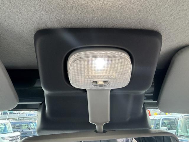 キャリイトラック ＫＣエアコン・パワステ農繁　７型　ＡＭ／ＦＭラジオ　キーレス　デュアルカメラブレーキ｜アイドリングストップシステム｜アッパーメンバーガード｜ハロゲンヘッドランプ｜オートライトシステム｜パワーウィンドー｜電波式キーレスエントリー｜（41枚目）