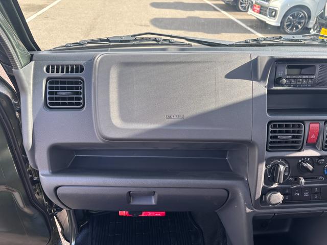 キャリイトラック ＫＣエアコン・パワステ農繁　７型　ＡＭ／ＦＭラジオ　キーレス　デュアルカメラブレーキ｜アイドリングストップシステム｜アッパーメンバーガード｜ハロゲンヘッドランプ｜オートライトシステム｜パワーウィンドー｜電波式キーレスエントリー｜（43枚目）