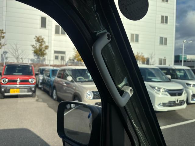 キャリイトラック ＫＣエアコン・パワステ農繁　７型　ＡＭ／ＦＭラジオ　キーレス　デュアルカメラブレーキ｜アイドリングストップシステム｜アッパーメンバーガード｜ハロゲンヘッドランプ｜オートライトシステム｜パワーウィンドー｜電波式キーレスエントリー｜（47枚目）