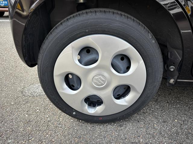 アルト Ｌ　２型　オーディオレス　ハロゲンライト　キーレスエントリー　デュアルカメラブレーキ｜ハロゲンヘッドランプ｜電動格納式ドアミラー｜マニュアルエアコン｜ＵＶカット機能付フロントガラス｜運転席シートヒーター｜電波式キーレスエントリー｜（22枚目）