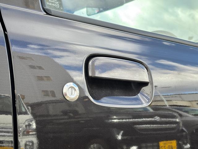 アルト Ｌ　２型　オーディオレス　ハロゲンライト　キーレスエントリー　デュアルカメラブレーキ｜ハロゲンヘッドランプ｜電動格納式ドアミラー｜マニュアルエアコン｜ＵＶカット機能付フロントガラス｜運転席シートヒーター｜電波式キーレスエントリー｜（32枚目）