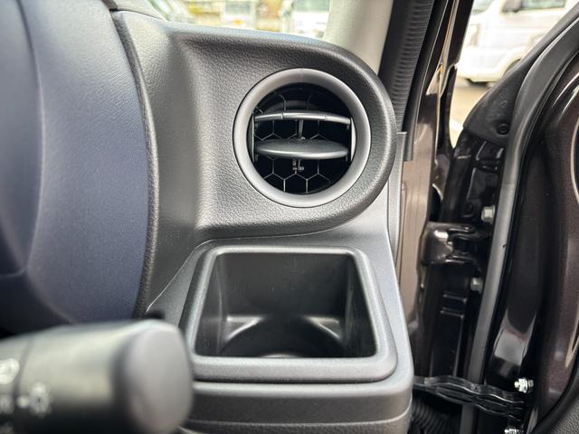 アルト Ｌ　２型　オーディオレス　ハロゲンライト　キーレスエントリー　デュアルカメラブレーキ｜ハロゲンヘッドランプ｜電動格納式ドアミラー｜マニュアルエアコン｜ＵＶカット機能付フロントガラス｜運転席シートヒーター｜電波式キーレスエントリー｜（40枚目）