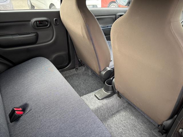 アルト Ｌ　２型　オーディオレス　ハロゲンライト　キーレスエントリー　デュアルカメラブレーキ｜ハロゲンヘッドランプ｜電動格納式ドアミラー｜マニュアルエアコン｜ＵＶカット機能付フロントガラス｜運転席シートヒーター｜電波式キーレスエントリー｜（54枚目）