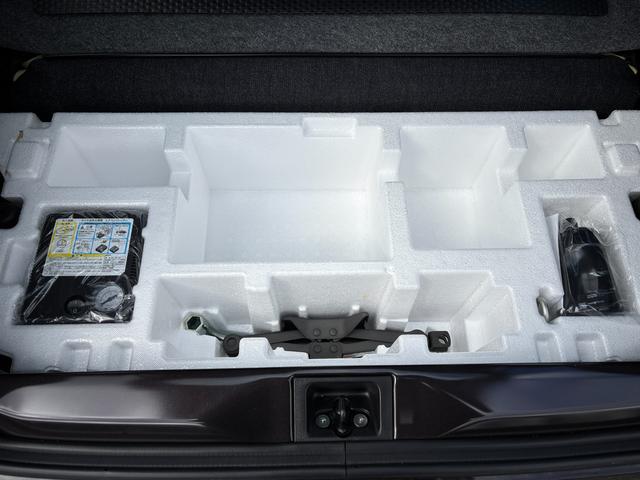 アルト Ｌ　２型　オーディオレス　ハロゲンライト　キーレスエントリー　デュアルカメラブレーキ｜ハロゲンヘッドランプ｜電動格納式ドアミラー｜マニュアルエアコン｜ＵＶカット機能付フロントガラス｜運転席シートヒーター｜電波式キーレスエントリー｜（58枚目）