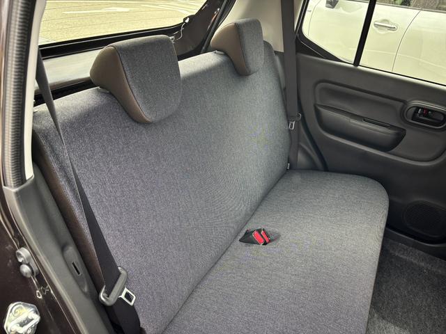 アルト Ｌ　２型　オーディオレス　ＬＥＤヘッドランプ　キーレス　デュアルカメラブレーキ｜ＬＥＤヘッドランプ｜電動格納式ドアミラー｜フルオートエアコン｜全面ＵＶカット機能付ガラス｜シートヒーター｜電波式キーレスエントリー｜（14枚目）