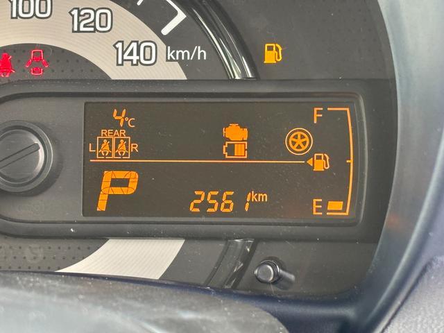 アルト Ｌ　２型　オーディオレス　ＬＥＤヘッドランプ　キーレス　デュアルカメラブレーキ｜ＬＥＤヘッドランプ｜電動格納式ドアミラー｜フルオートエアコン｜全面ＵＶカット機能付ガラス｜シートヒーター｜電波式キーレスエントリー｜（24枚目）