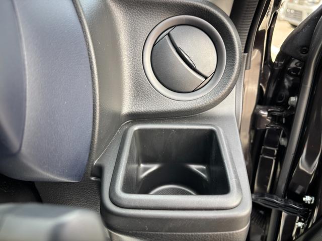 アルト Ｌ　２型　オーディオレス　ＬＥＤヘッドランプ　キーレス　デュアルカメラブレーキ｜ＬＥＤヘッドランプ｜電動格納式ドアミラー｜フルオートエアコン｜全面ＵＶカット機能付ガラス｜シートヒーター｜電波式キーレスエントリー｜（43枚目）