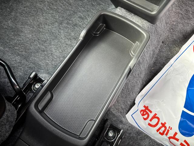 アルト Ｌ　２型　オーディオレス　ＬＥＤヘッドランプ　キーレス　デュアルカメラブレーキ｜ＬＥＤヘッドランプ｜電動格納式ドアミラー｜フルオートエアコン｜全面ＵＶカット機能付ガラス｜シートヒーター｜電波式キーレスエントリー｜（47枚目）