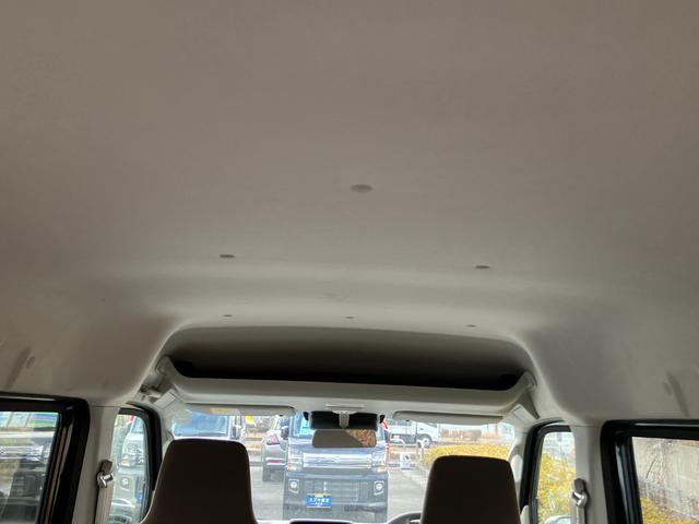 エブリイ ＰＡリミテッド　６型　衝突被害軽減ブレーキ　両側スライドドア　デュアルカメラブレーキ｜後退時ブレーキサポート｜ハロゲンヘッドランプ｜アイドリングストップシステム｜マニュアルエアコン｜電波式キーレスエントリー｜ＵＳＢ電源ソケット｜（12枚目）